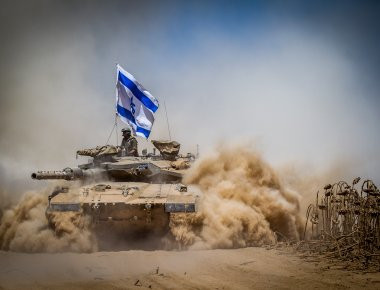 Άρματα μάχης συγκεντρώνει το Ισραήλ στη μεθόριο με τη Συρία